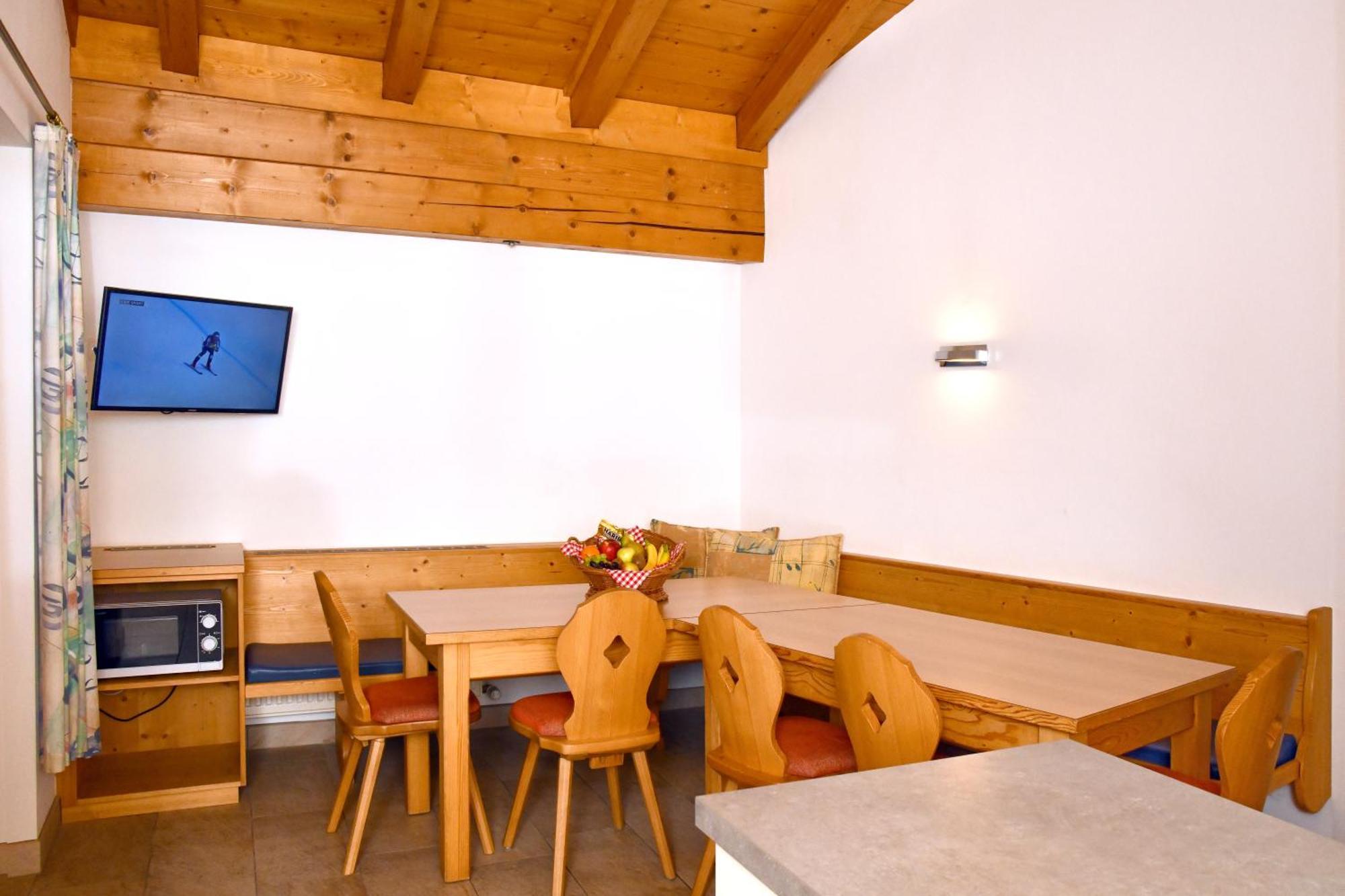Appartements Neben Der Gondelbahn - Haus Sued Brixen im Thale Esterno foto
