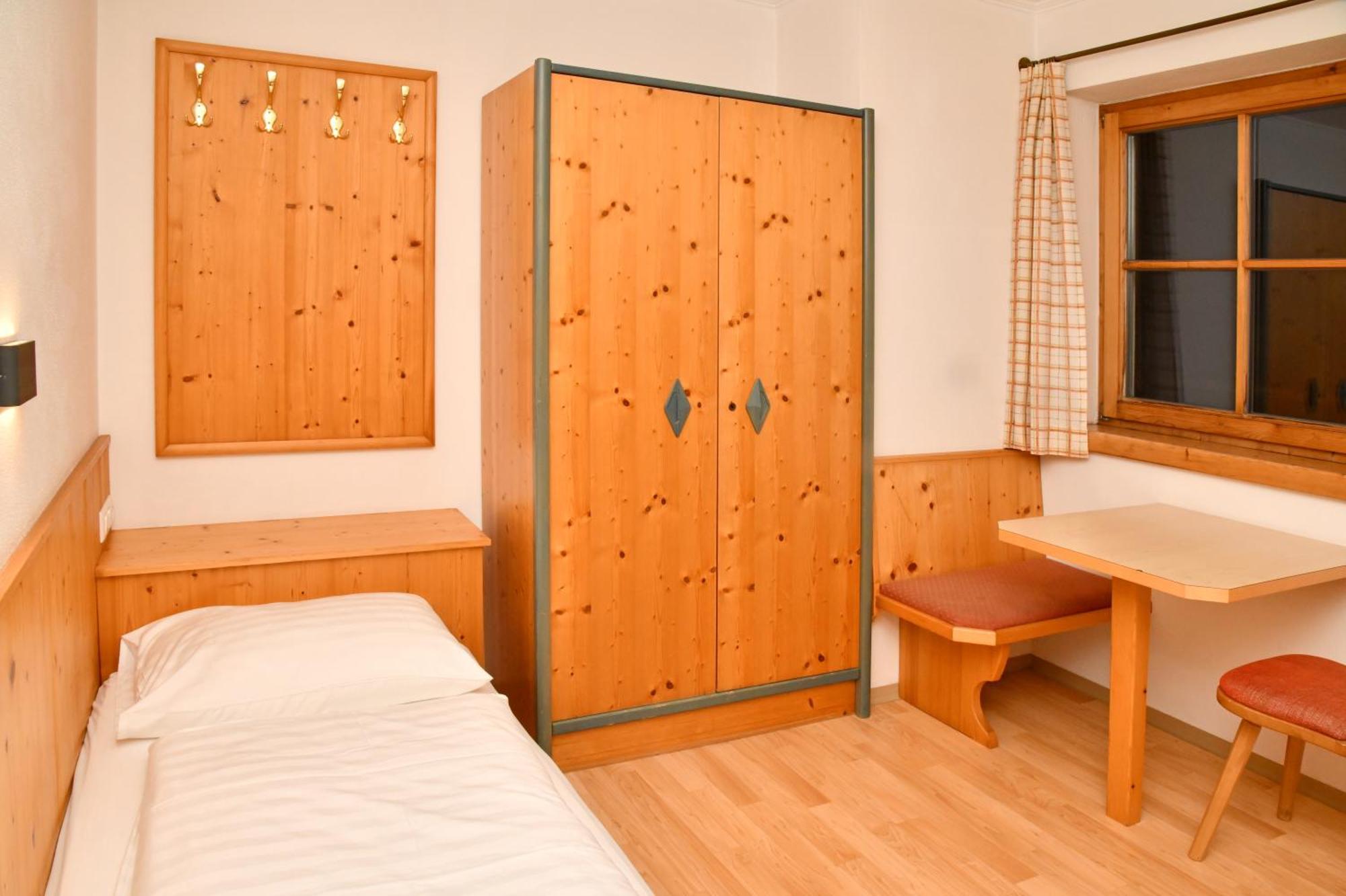 Appartements Neben Der Gondelbahn - Haus Sued Brixen im Thale Esterno foto