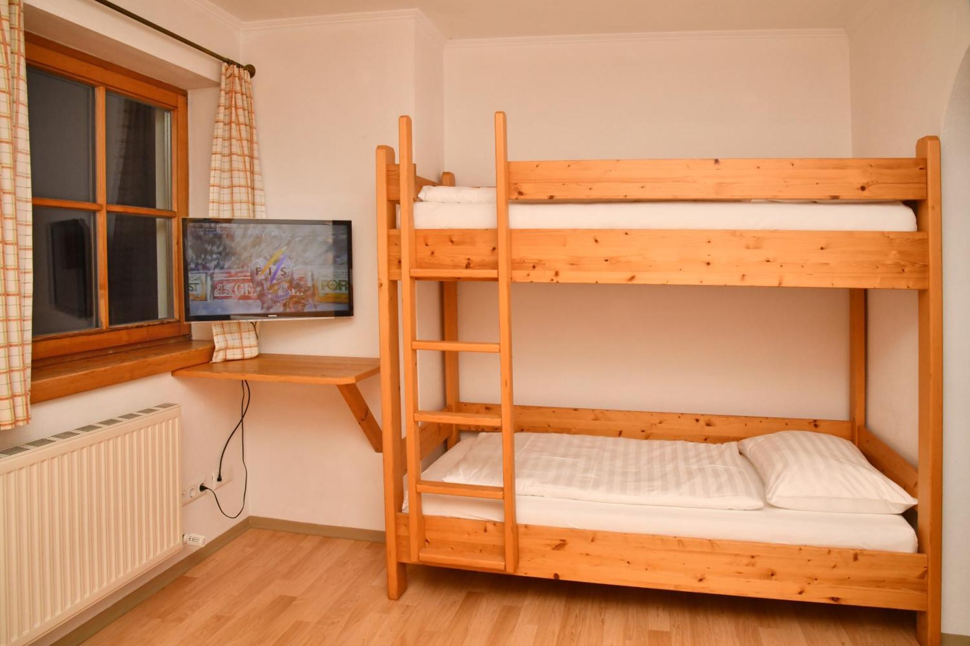 Appartements Neben Der Gondelbahn - Haus Sued Brixen im Thale Esterno foto