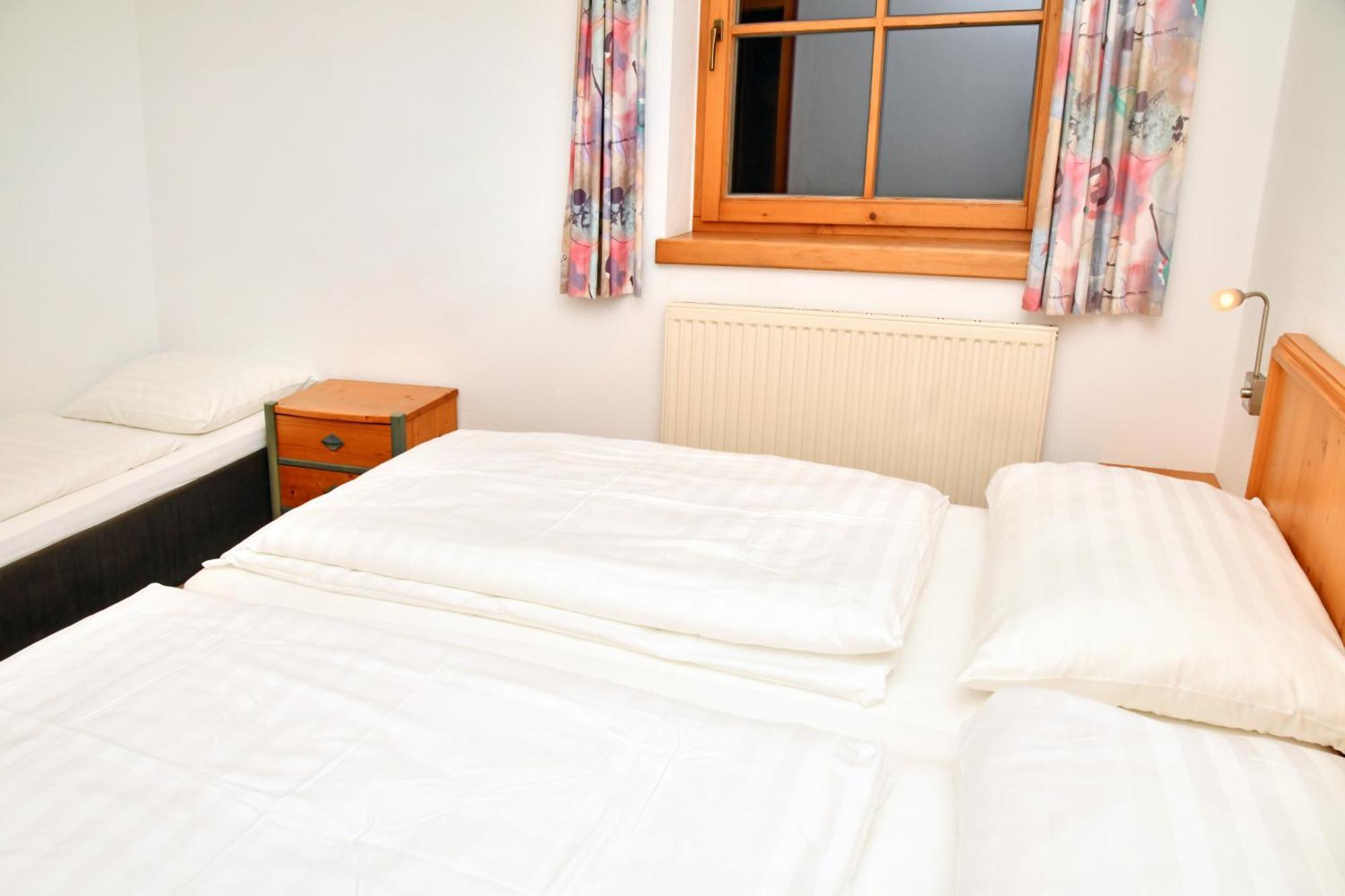 Appartements Neben Der Gondelbahn - Haus Sued Brixen im Thale Esterno foto