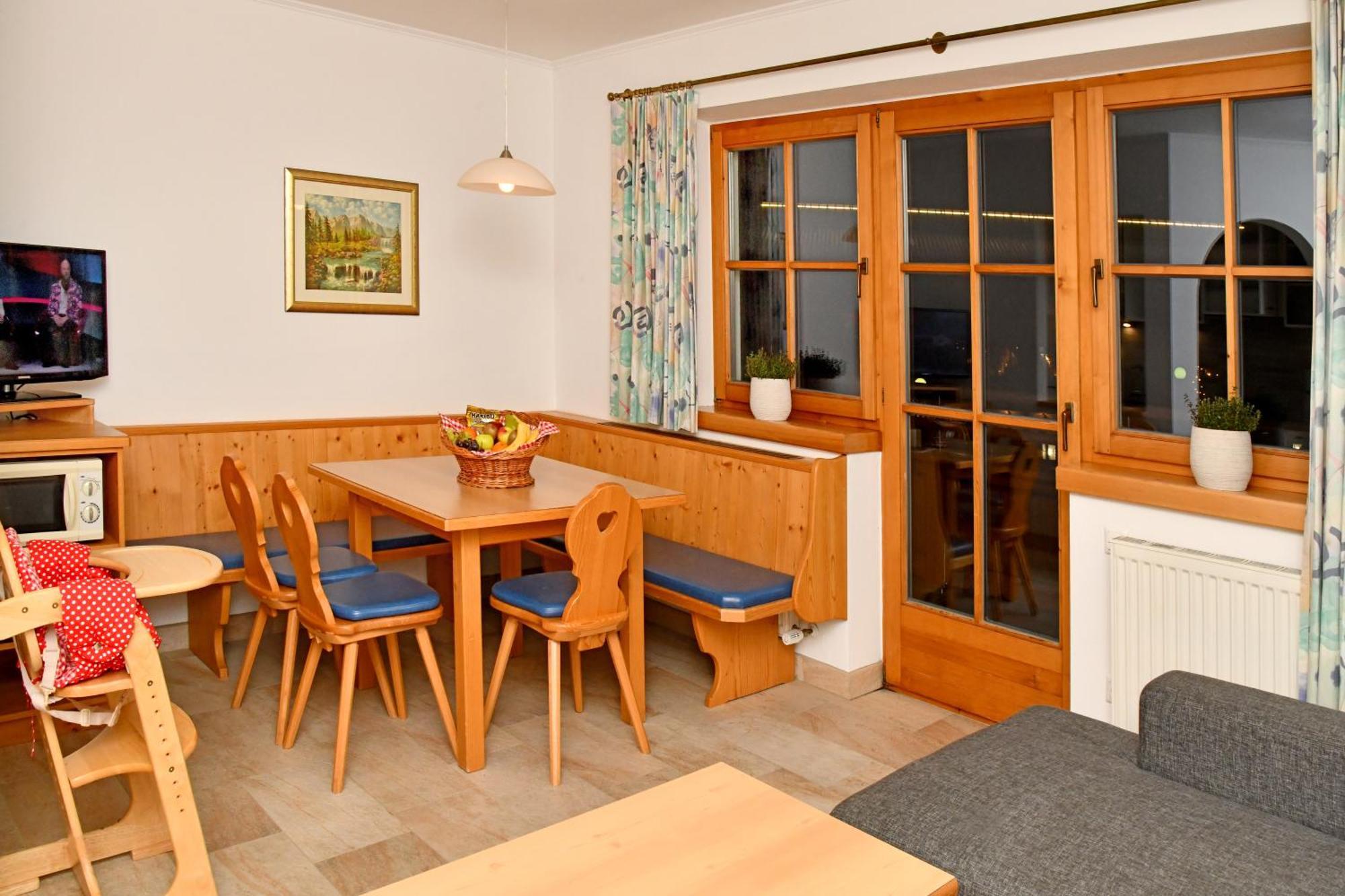Appartements Neben Der Gondelbahn - Haus Sued Brixen im Thale Esterno foto